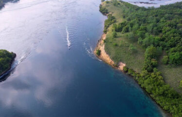 Selat Molo – Sea View Land Near Airport and Warloka